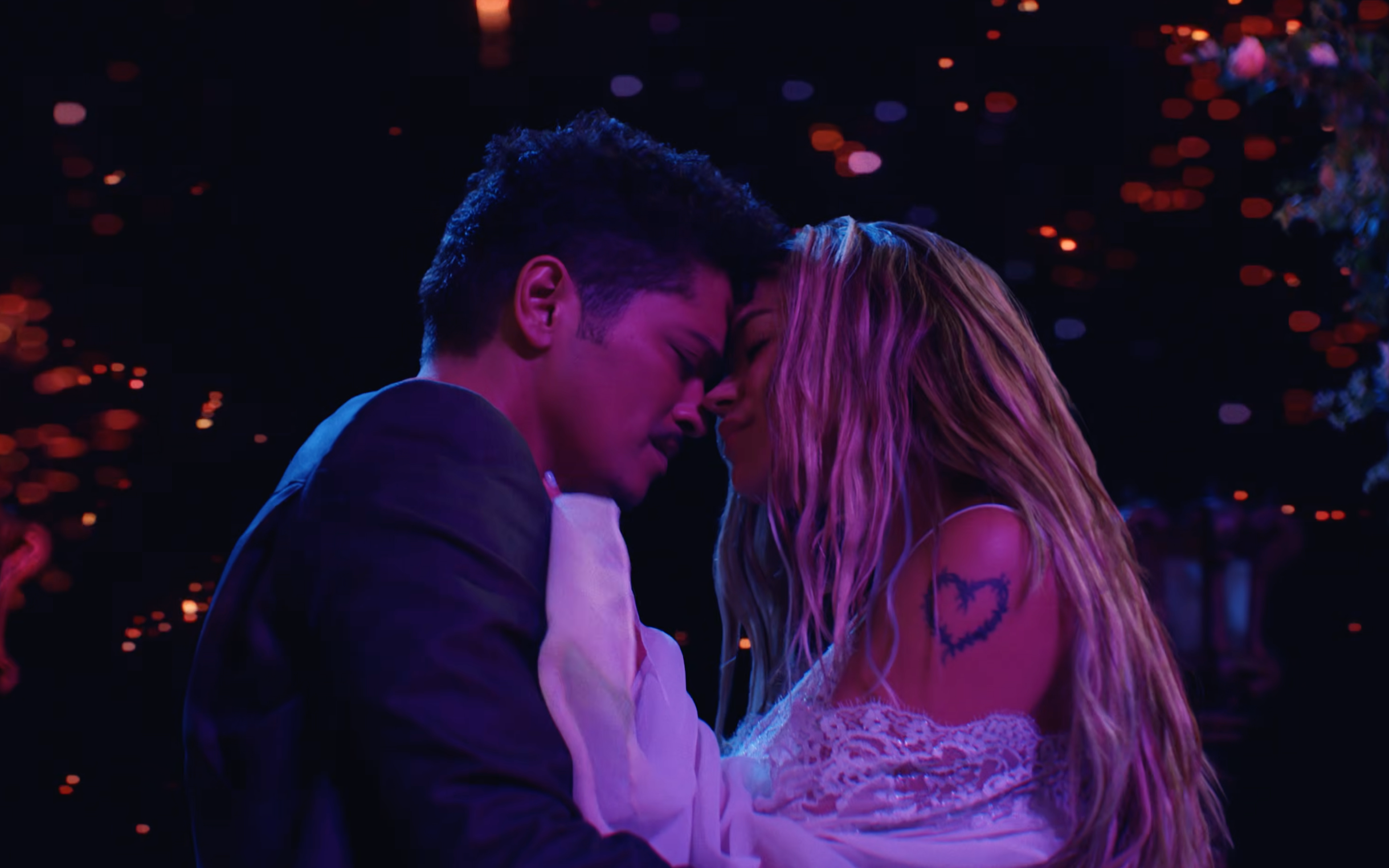 New Video: Bruno Mars – ‘Dance With Me’