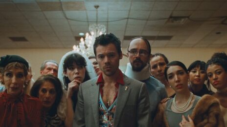 New Video: Harry Styles - 'Coming Up Roses'