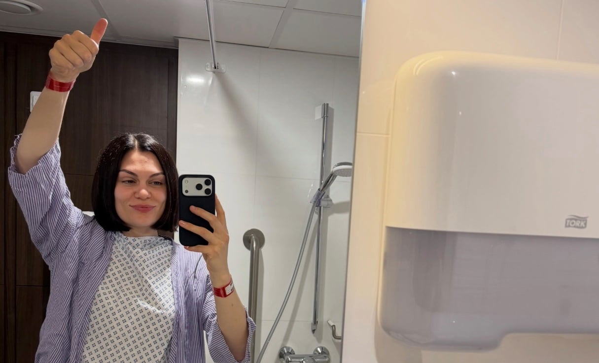Jessie J Celebrates “Healing” & Encourages Fans to Live Life After Cancer Battle